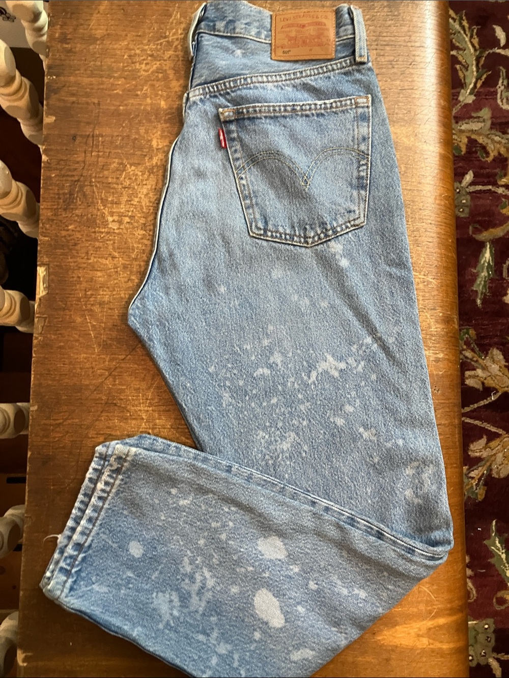 Levi's  501 Women’s Light Blue Relaxed Fit Jeans Distressed Splatter W28 L26